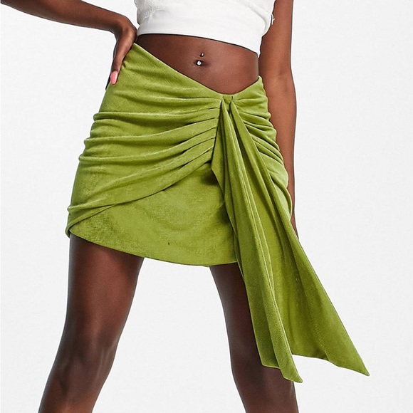 Green Slinky Tie Mini Skirt - Picture 4 of 4